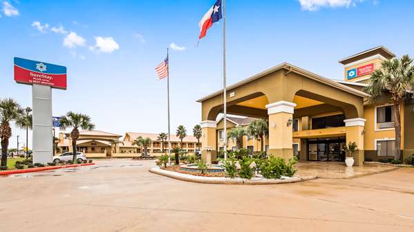 Exterior view - SureStay Plus Hotel by Best Western Alvin