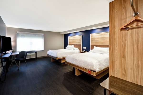  - Tru by Hilton Hotel Sterling Heights