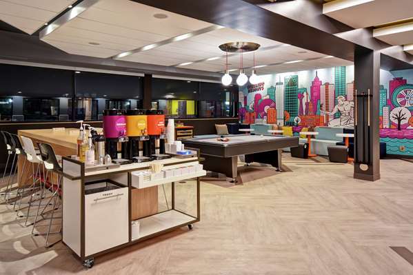  - Tru by Hilton Hotel Sterling Heights