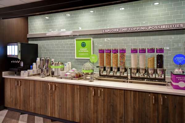 Restaurant - Tru by Hilton Hotel Sterling Heights