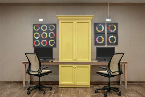 Conference Area - Home2 Suites by Hilton Brandon - I-75, Exit 257