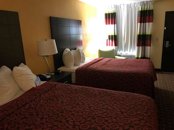  - Days Inn Carthage - I-49, Exit 53