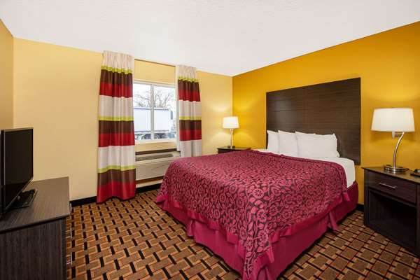 Suite - Days Inn Carthage - I-49, Exit 53