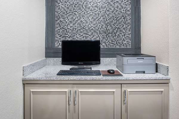 Conference Area - Days Inn Carthage - I-49, Exit 53