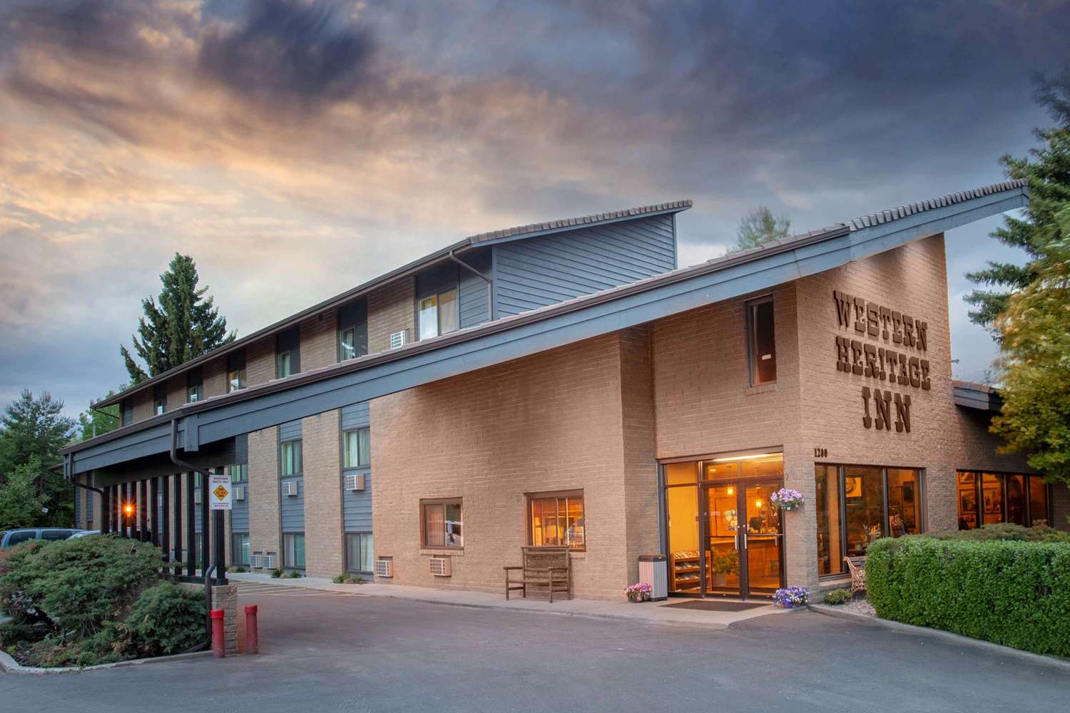 Western Heritage Inn Travelodge Bozeman, MT See Discounts