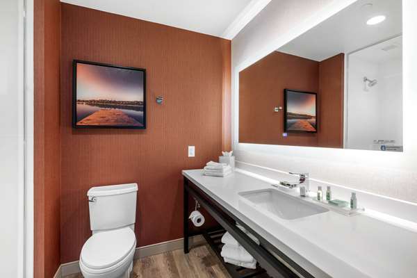 Suite - Cambria Hotel Downtown Omaha