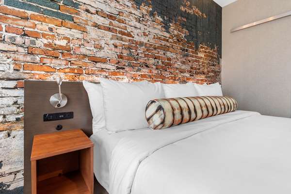 Suite - Cambria Hotel Downtown Omaha