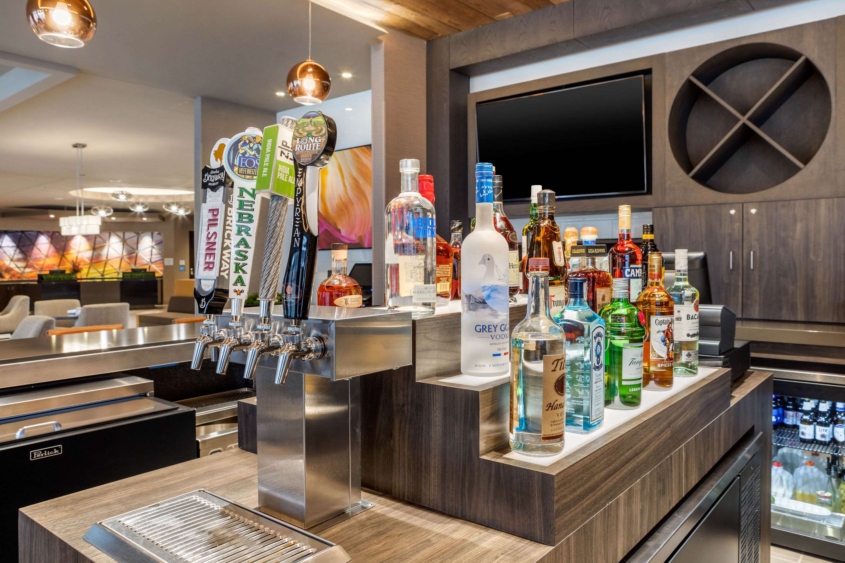 Hotel bar | Cambria Hotel Omaha Downtown