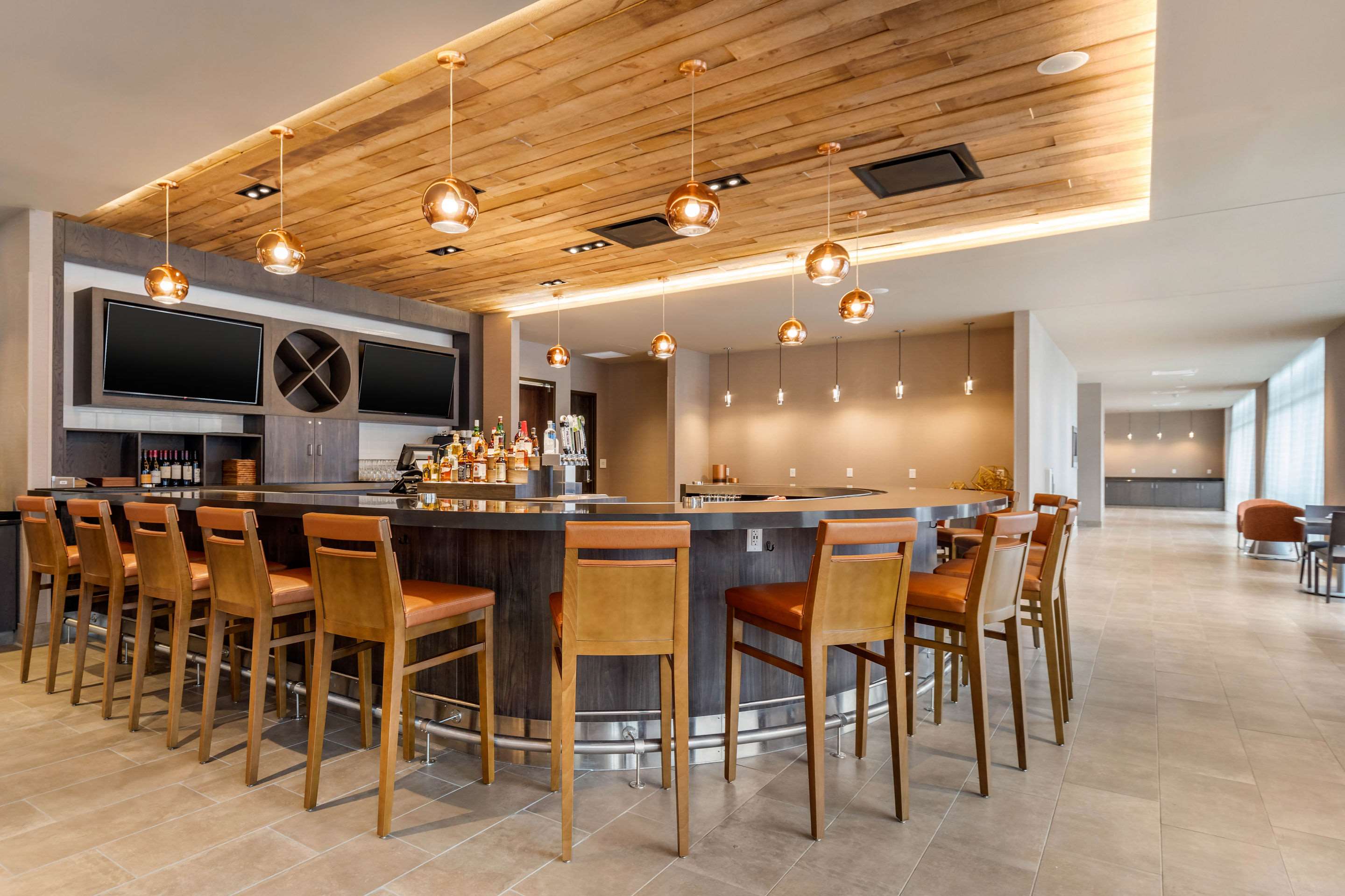 Hotel bar | Cambria Hotel Omaha Downtown