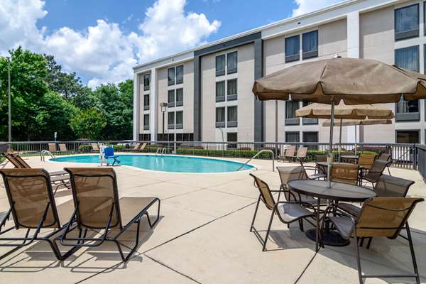 Pool - Comfort Inn Atlanta Airport College Park - I-85, Exit 71