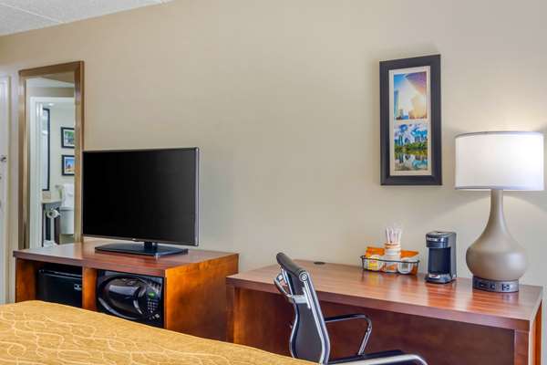  - Comfort Inn Atlanta Airport College Park - I-85, Exit 71