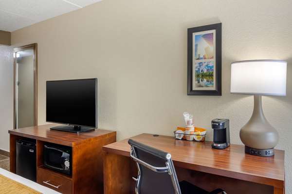  - Comfort Inn Atlanta Airport College Park - I-85, Exit 71