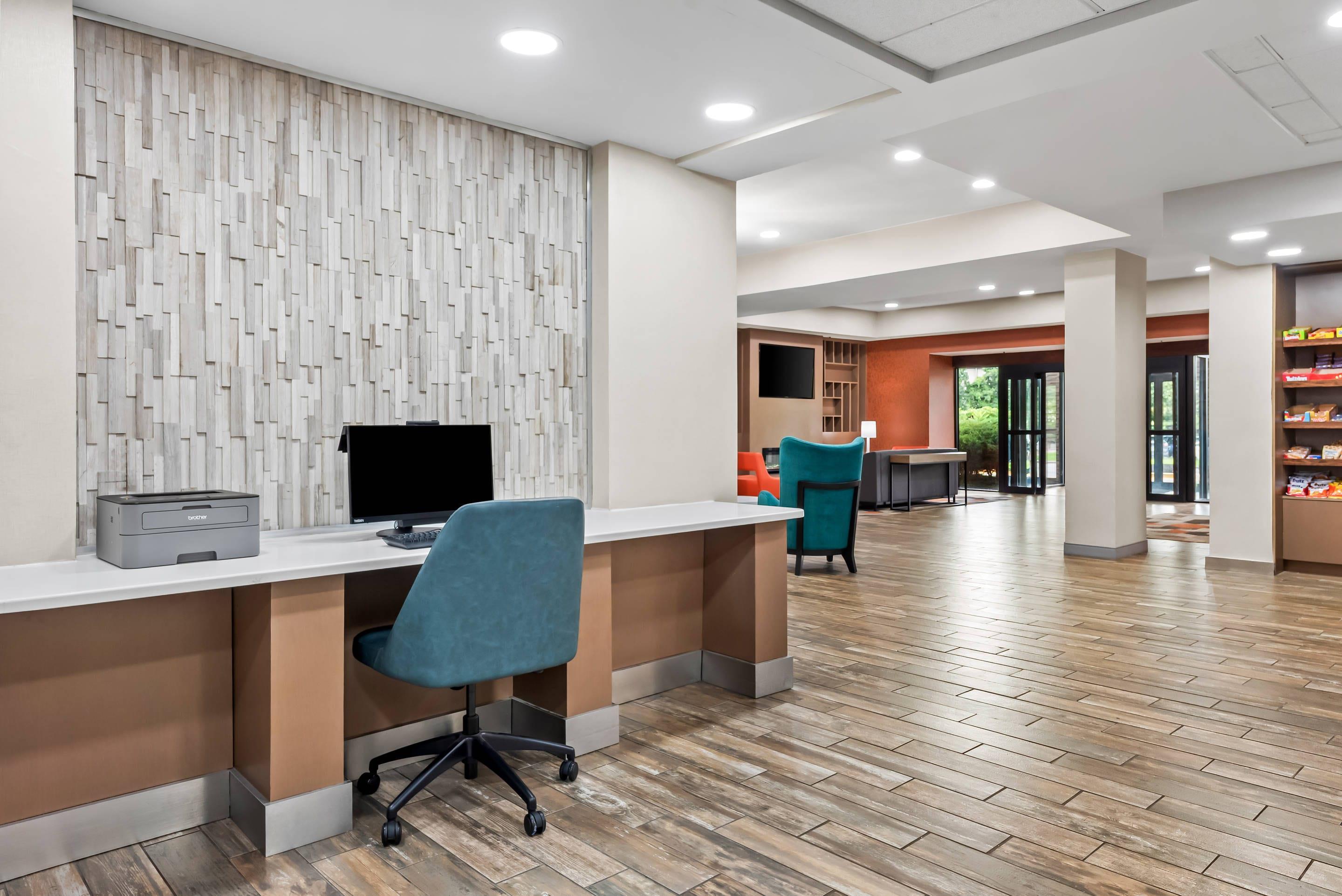 Business center | Comfort Inn Largo-Washington DC East