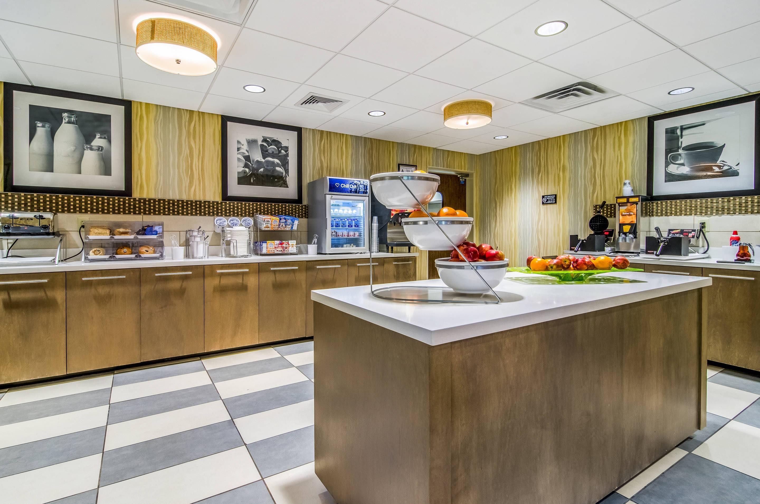 Free hot breakfast