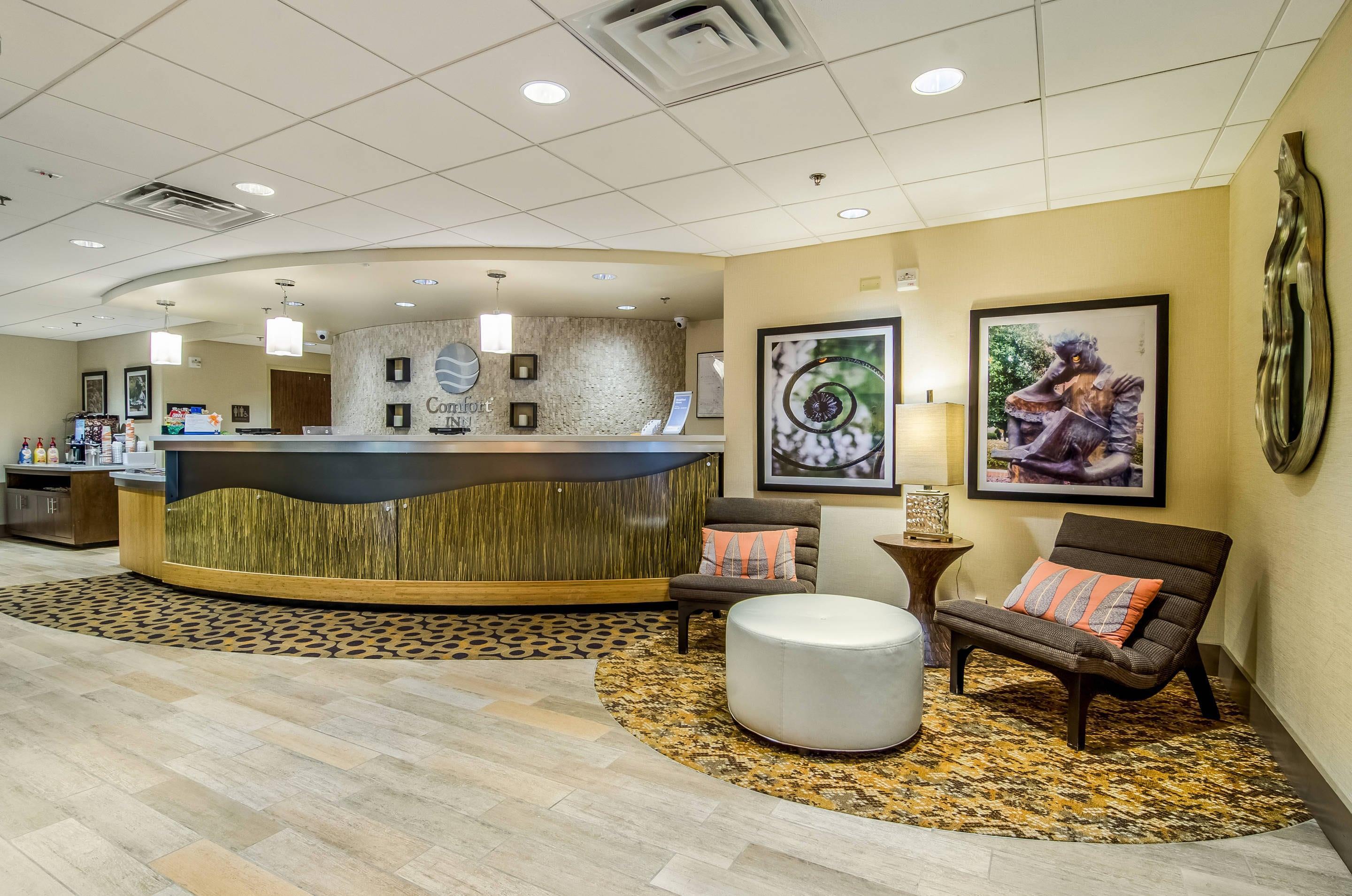 Lobby with sitting area