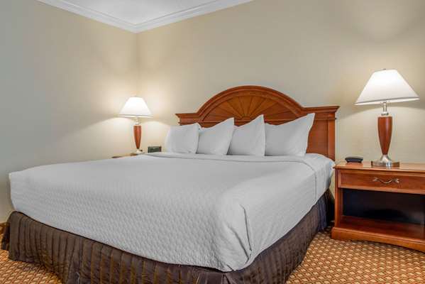  - Quality Hotel Blue Ash - I-71, Exit 15