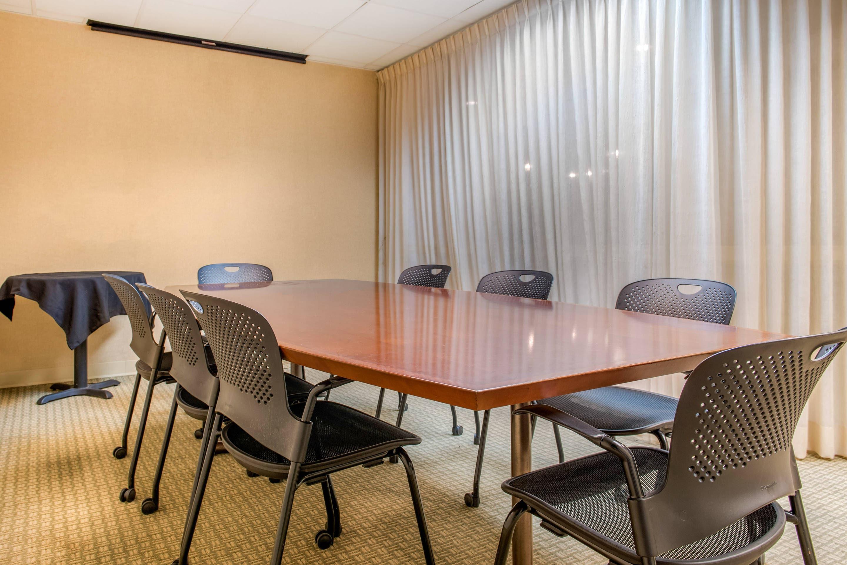 Meeting room | Quality Hotel Conference Center Cincinnati Blue Ash