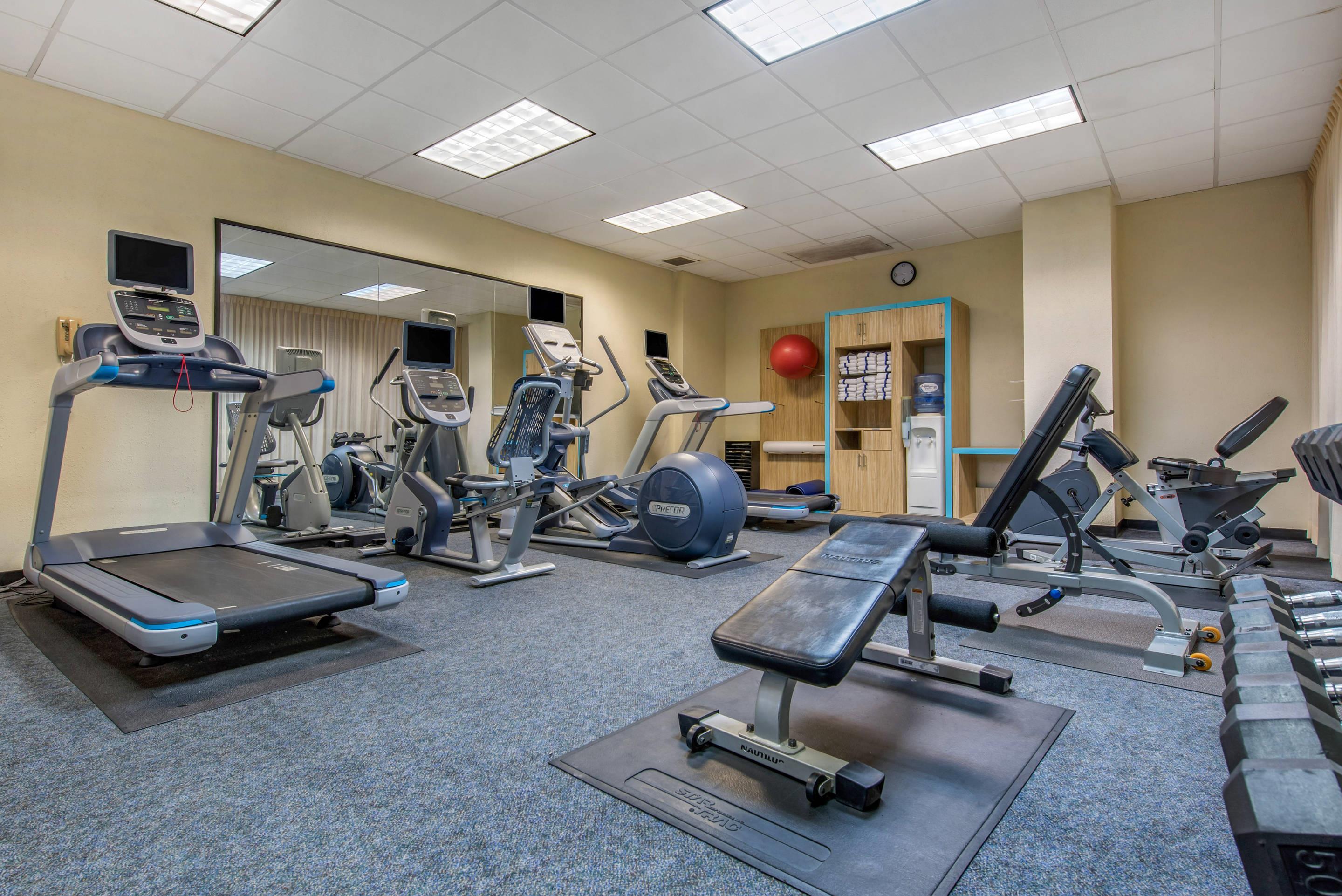 Fitness center | Quality Hotel Conference Center Cincinnati Blue Ash