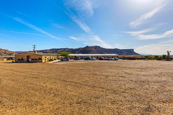 Exterior view - Rodeway Inn & Suites Big Water