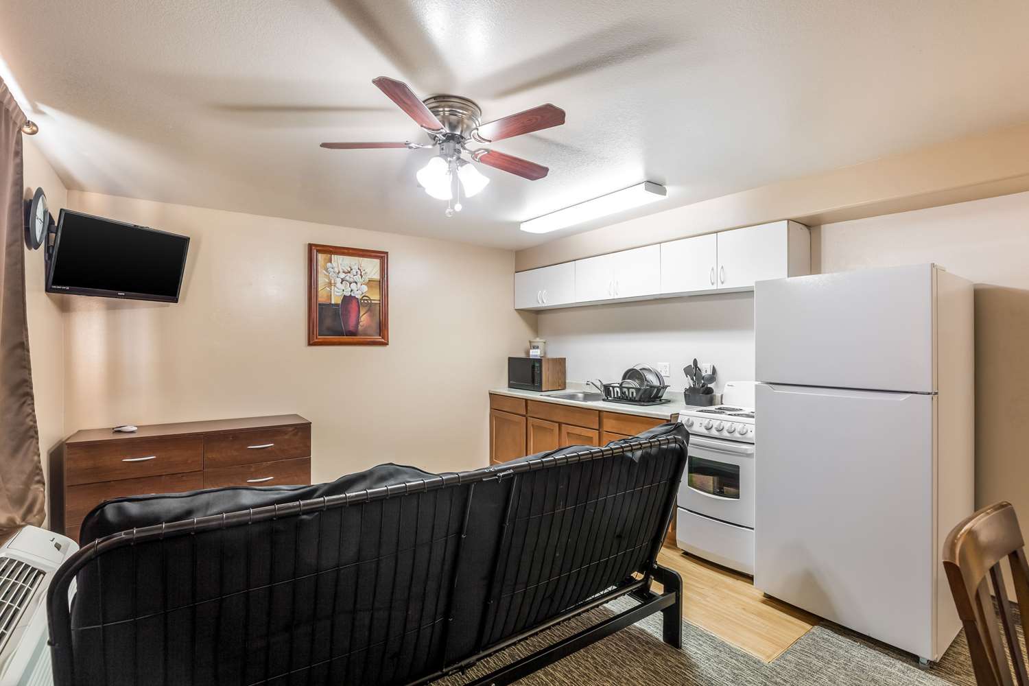 Rodeway Inn & Suites Big Water, UT See Discounts