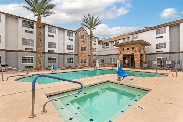 Pool - Best Western Plus Yuma Foothills Inn & Suites