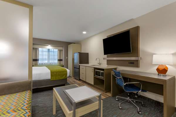  - Best Western Plus Yuma Foothills Inn & Suites