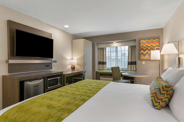  - Best Western Plus Yuma Foothills Inn & Suites