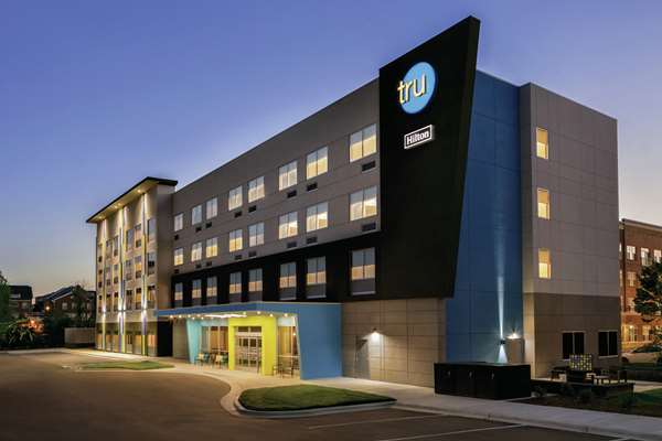 On-Site,Outdoor/Exterior,Exterior View of Building