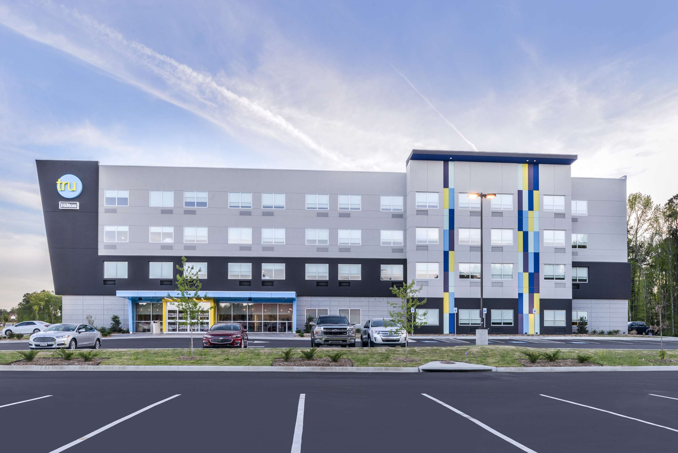 Exterior | Tru by Hilton Little Rock West