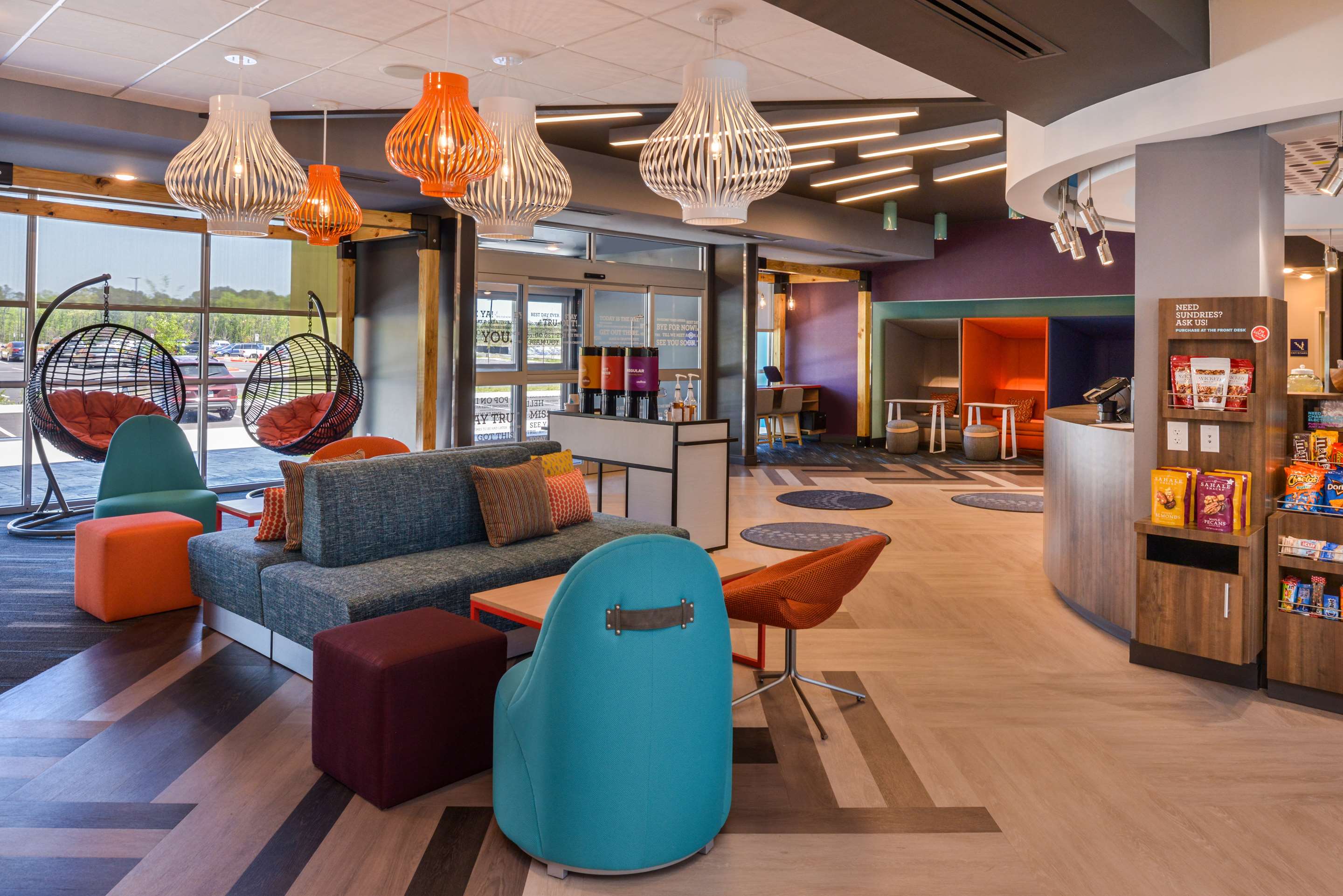 Lobby | Tru by Hilton Little Rock West