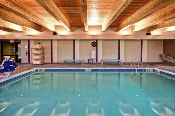 Pool - Home2 Suites by Hilton Mechanicsburg