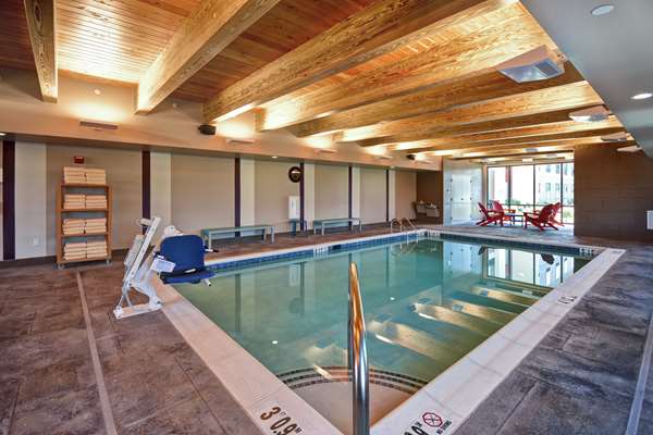Pool - Home2 Suites by Hilton Mechanicsburg