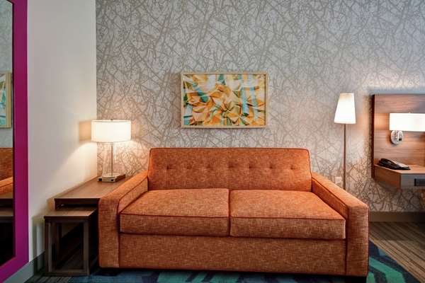  - Home2 Suites by Hilton Mechanicsburg