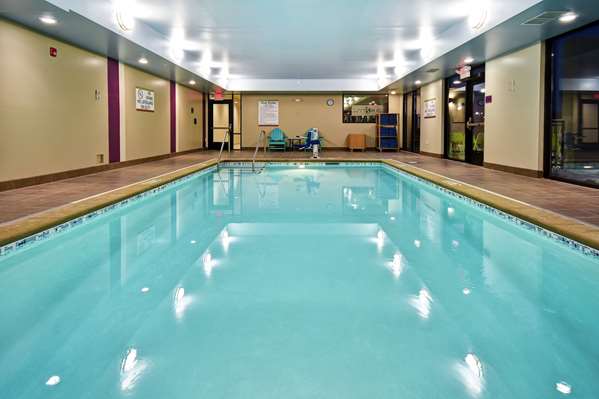 Pool - Home2 Suites by Hilton Eagan
