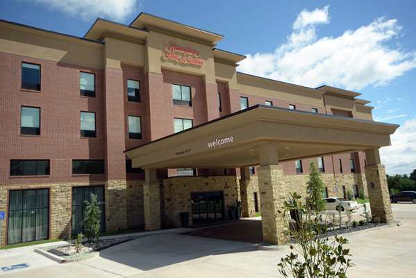 Exterior view - Hampton Inn & Suites North Oklahoma City
