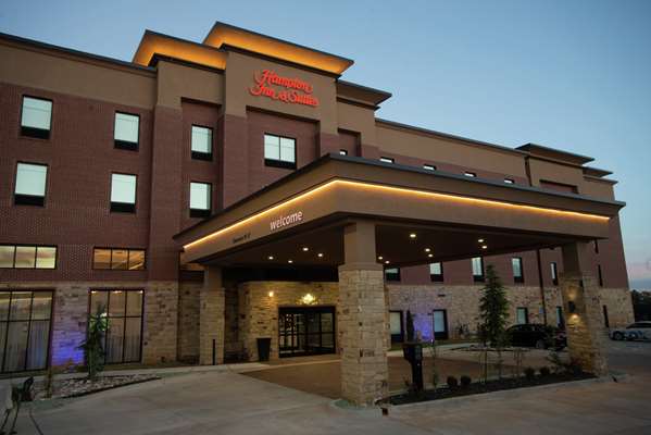 Exterior view - Hampton Inn & Suites North Oklahoma City