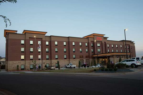 Exterior view - Hampton Inn & Suites North Oklahoma City