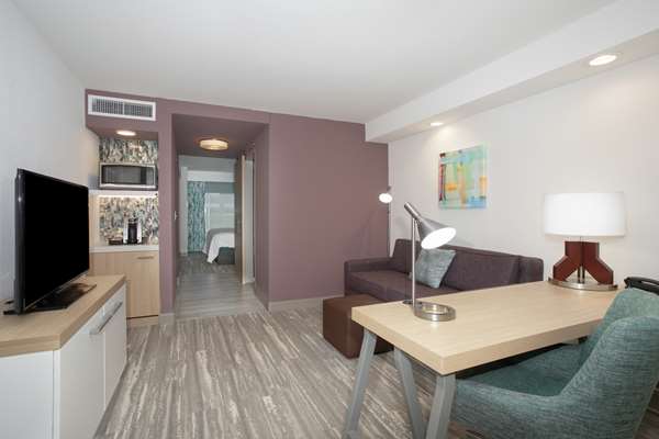  - Hilton Garden Inn Aksarben Village Omaha