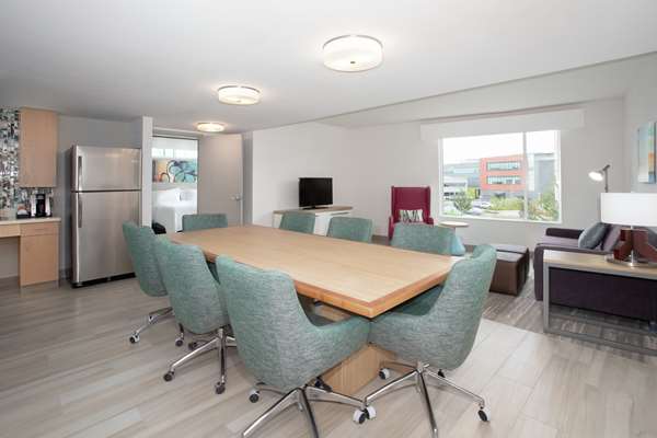  - Hilton Garden Inn Aksarben Village Omaha