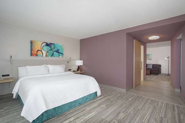  - Hilton Garden Inn Aksarben Village Omaha