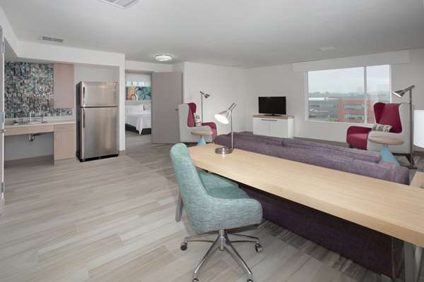  - Hilton Garden Inn Aksarben Village Omaha