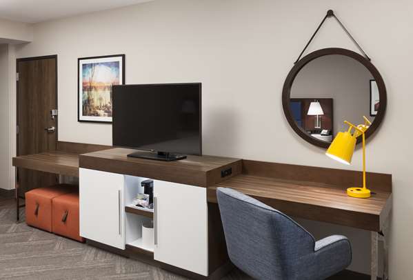  - Hampton Inn & Suites Downtown Phoenix - I-10, Exit 144