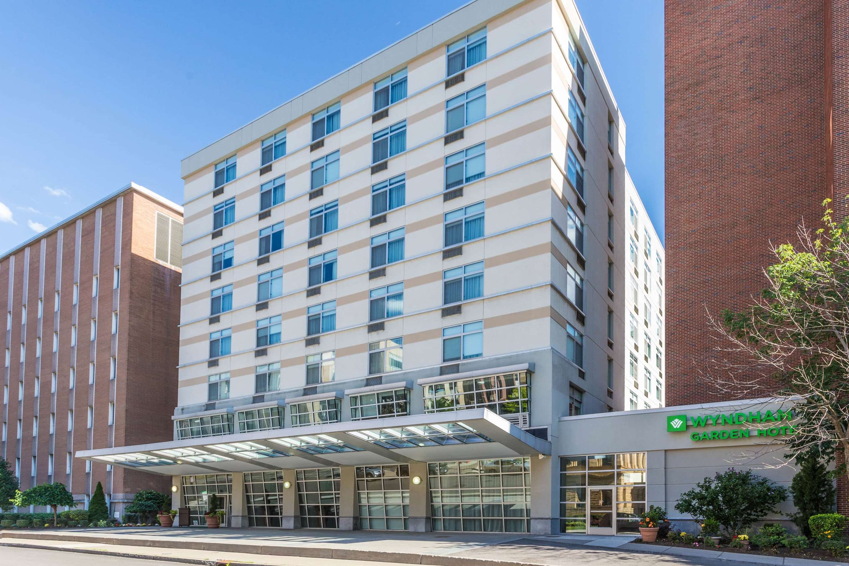 Exterior | Wyndham Garden Buffalo Downtown