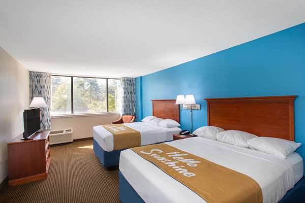 Suite - Days Inn Northwest Tallahassee - I-10, Exit 199