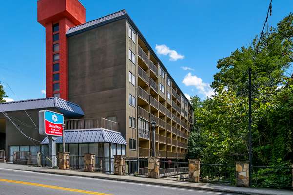 Exterior view - SureStay Plus Hotel by Best Western Gatlinburg