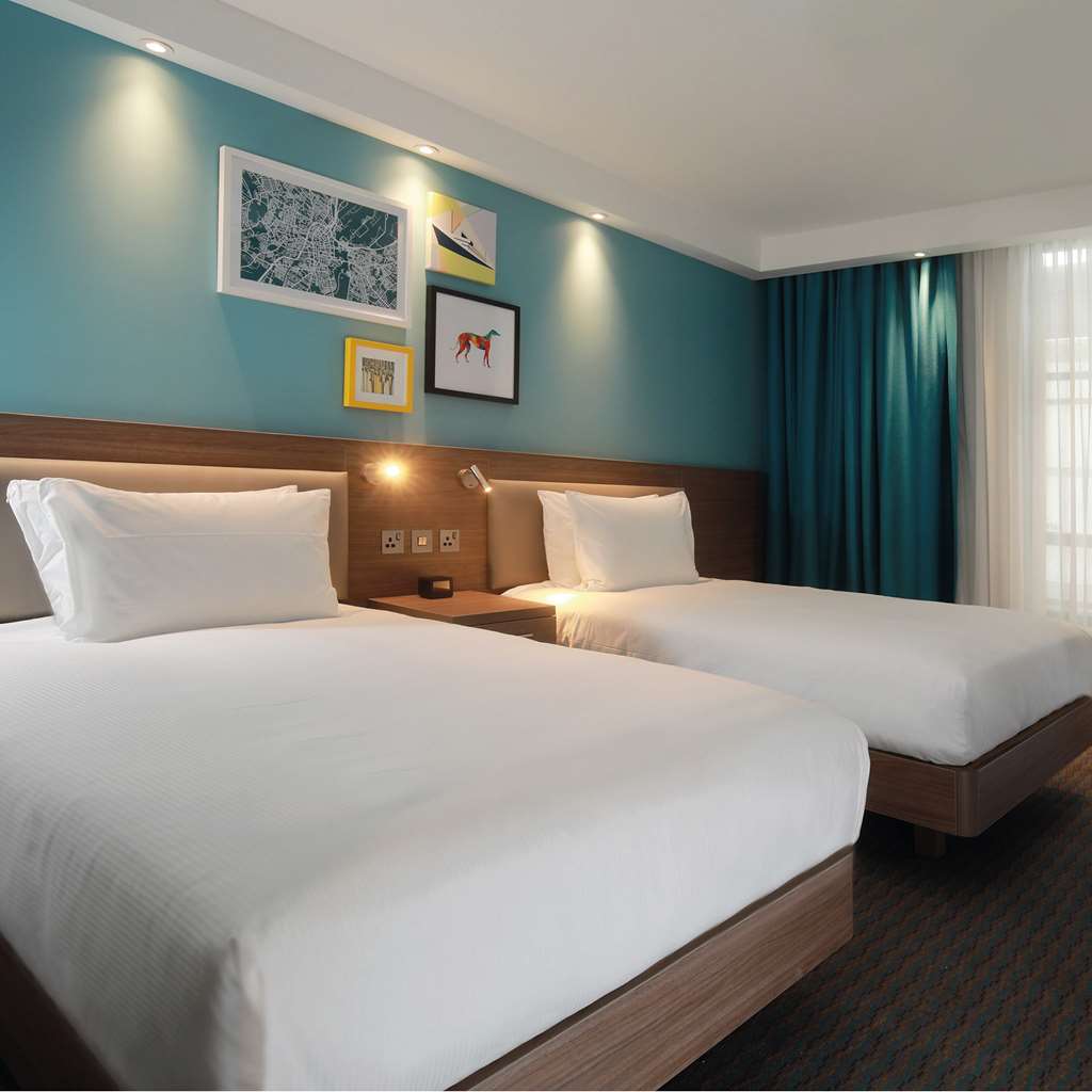 Hampton by Hilton Belfast City Centre Room Type - Twin Room