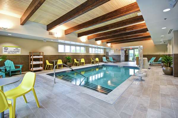 Pool - Home2 Suites by Hilton Walpole