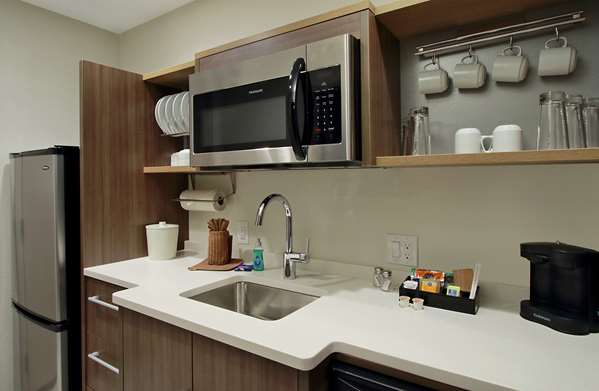  - Home2 Suites by Hilton Mobile - I-65, Exit 1