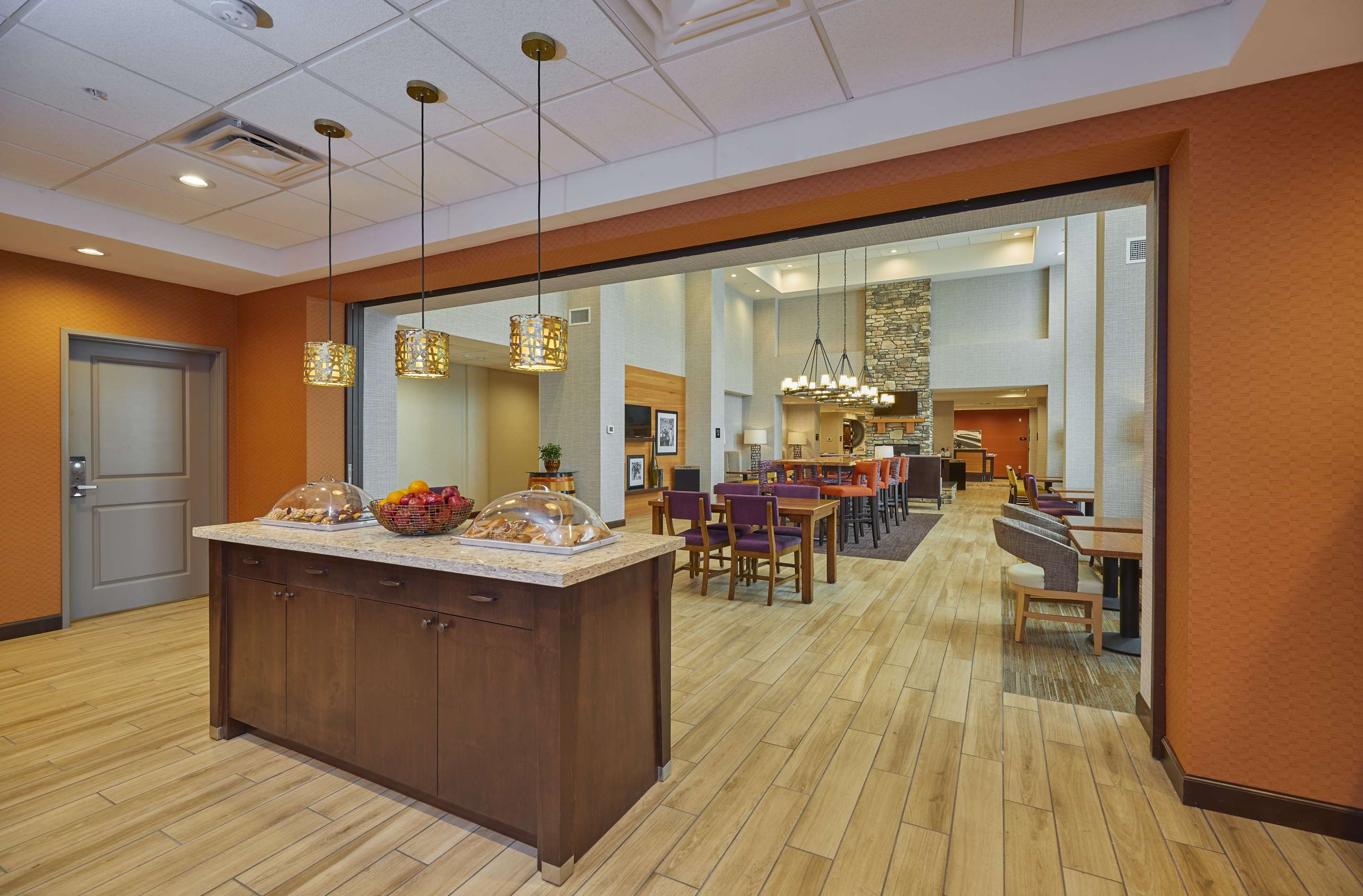 Restaurant | Hampton Inn & Suites Roseburg