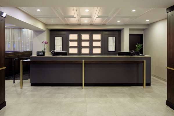  - DoubleTree by Hilton Hotel Trudeau Airport Dorval